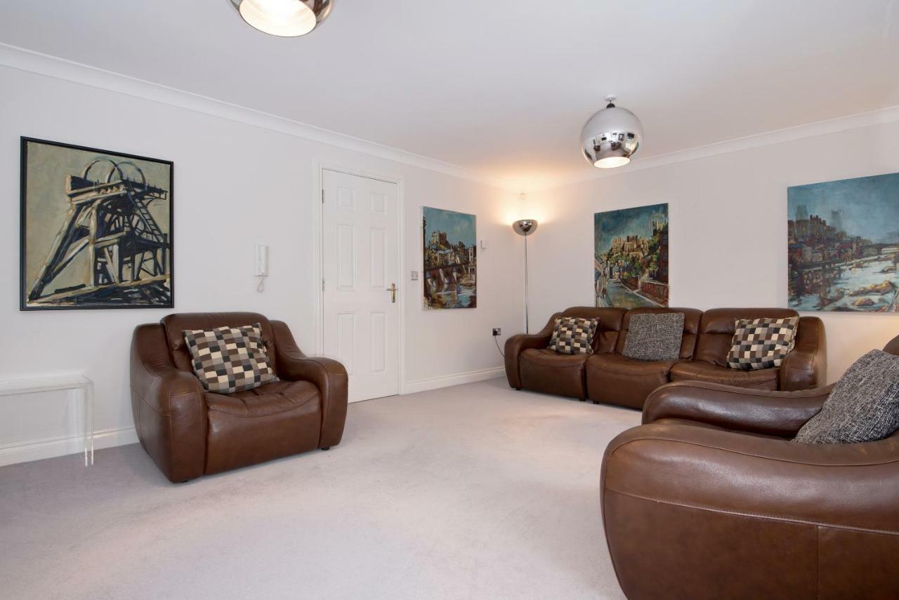 Dalton Crescent Villa Durham Exterior photo