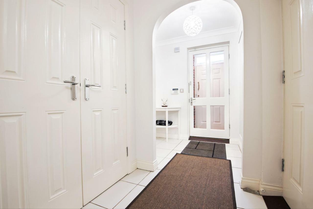 Dalton Crescent Villa Durham Exterior photo